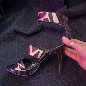 Carlos by Carlos Santana Giraffe Strappy Heels size 8.5